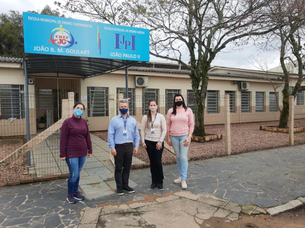 Secretário da Educação acompanha ampliação do retorno das aulas presenciais