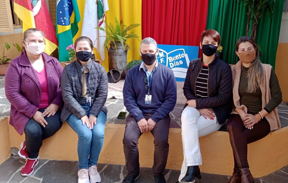 Secretário da Educação visita escolas municipais